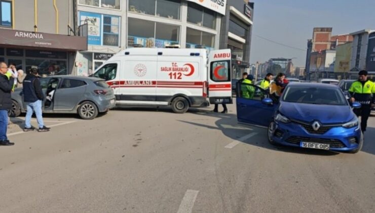 Bursa’da 2 otomobil çarpıştı: 2 kişi yaralı