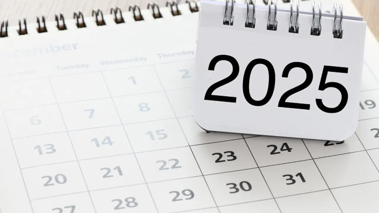 Yeni yılın tatil günleri belli oldu. İşte 2025 Resmî Tatil