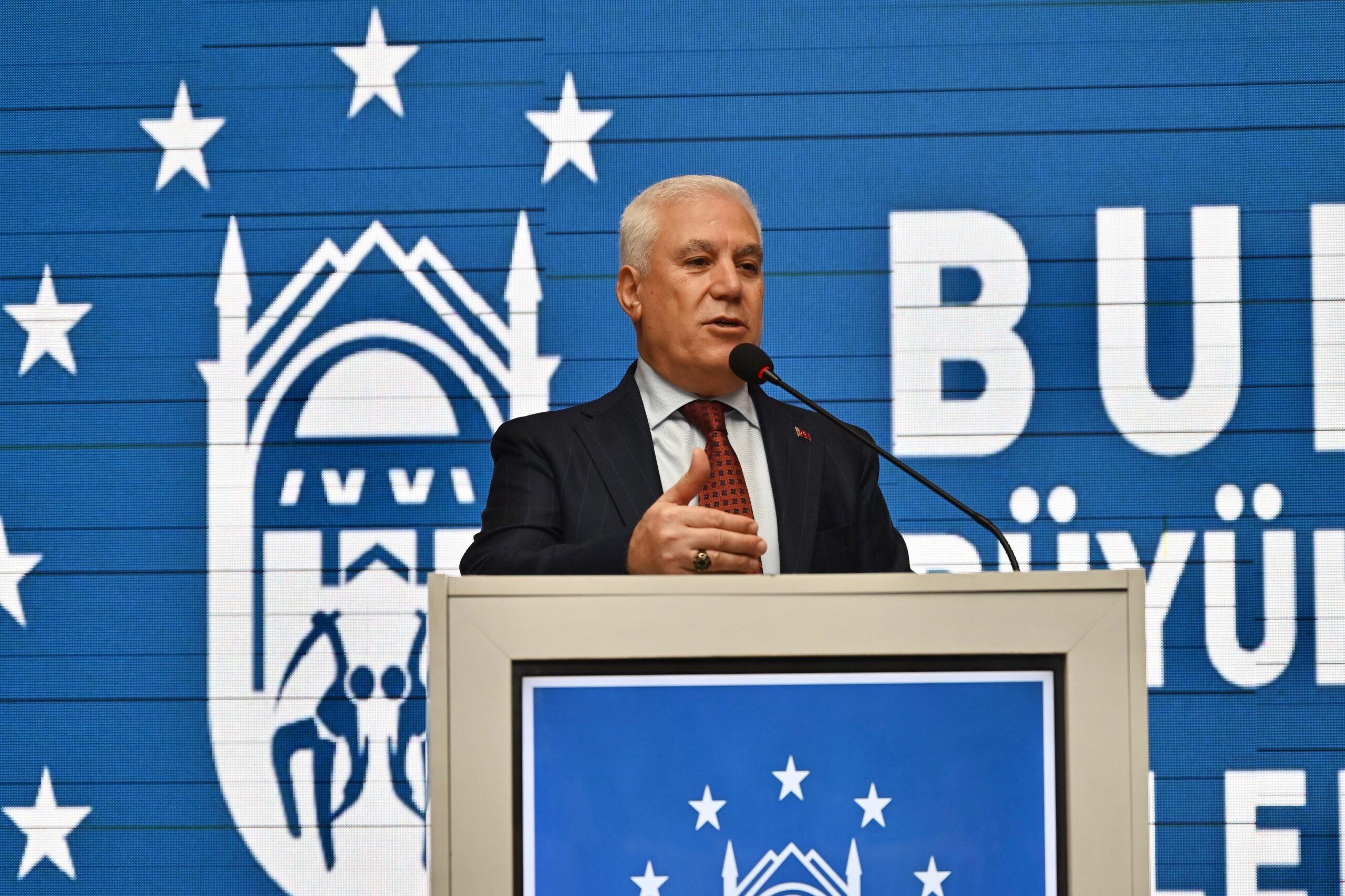 Her fırsatta daha yaşanabilir bir Bursa için şehrin paydaşlarıyla buluşarak