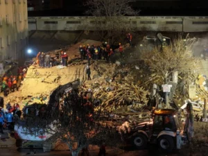 Konya’nın Selçuklu ilçesindeki Beyşehir Caddesi’nde dün saat 20.00 sıralarında 7