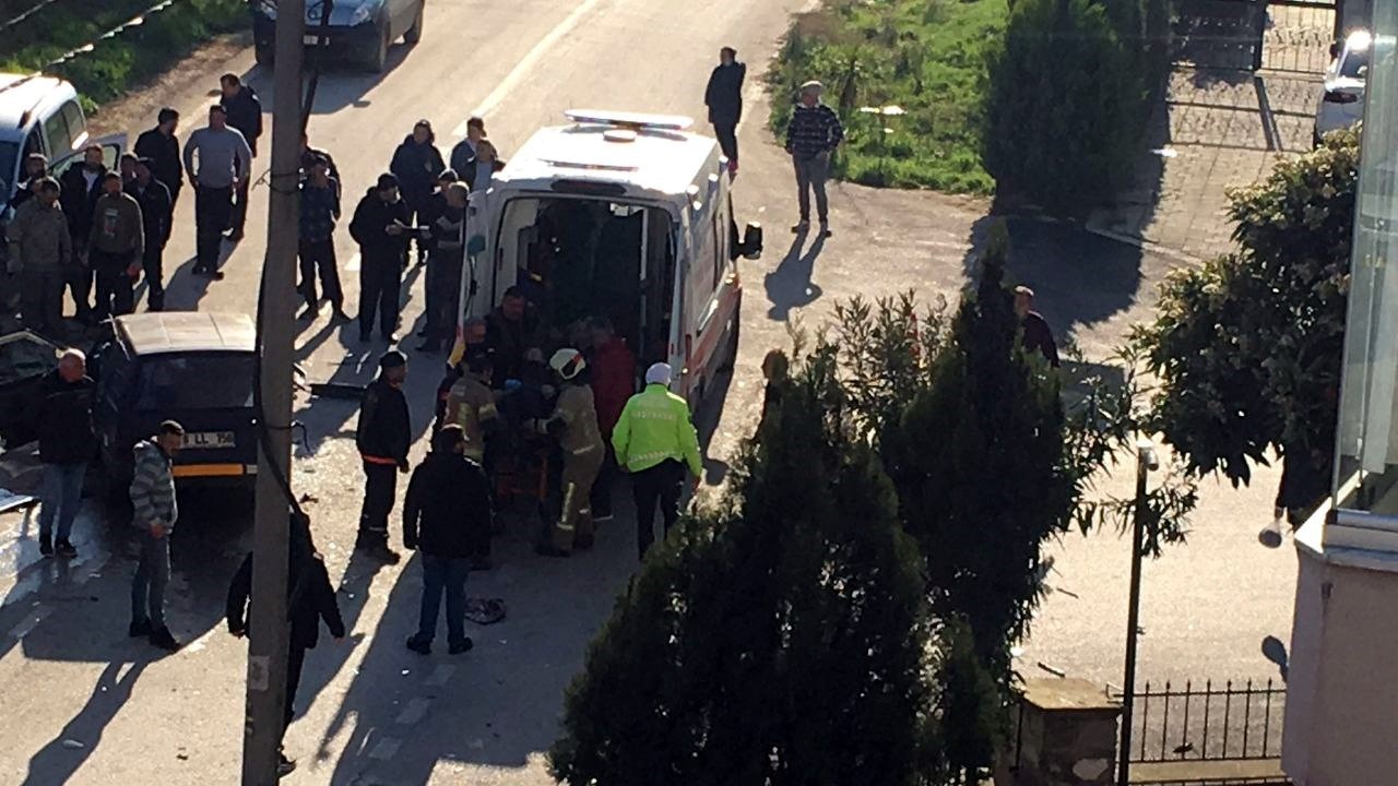 Bursa‘da trafiği birbirine kattı. Kaza, Mudanya ilçesinde aday sürücülerin eğitim
