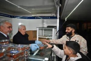 Başkan Bozbey’den Regaib Kandilinde tatlı ve lokma ikramı 6 Bursam Medya -