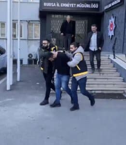 Bursa'da kadın cinayeti! Otomobilde ölü bulundu 5 Bursam Medya -