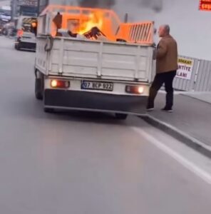 Olay, Bursa‘nın Yıldırım ilçesi Mimar Sinan Mahallesi mevkiinde meydana geldi.