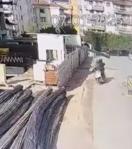 Olay, Nilüfer ilçesi Esentepe Mahallesi’nde meydana geldi. Edinilen bilgiye göre,