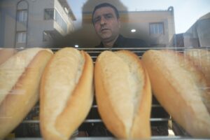 Bursa’da yaşayan Adem Aydın, 2013 yılında merkez Yıldırım ilçesi Arabayatağı