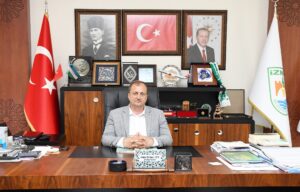 Çınar, Toprak, Yağmur ve Zeytin isimli dört renkli karakterin maceralarını