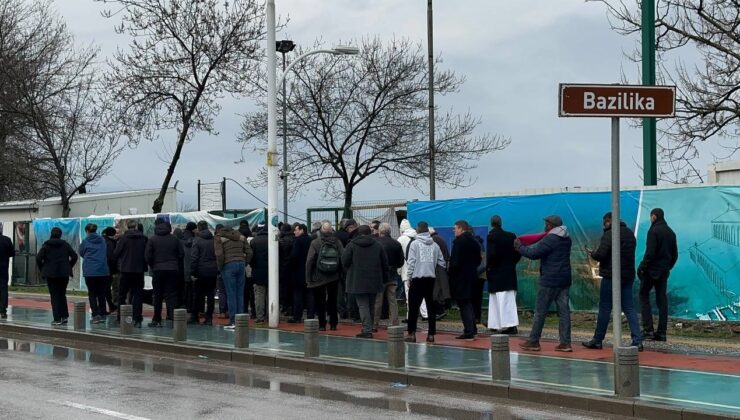 Akın akın İznik’e geliyorlar