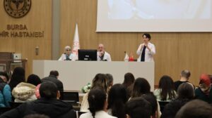 Bursa’daki kamu hastanelerinden toplam 150 hekim ve sağlık personelinin katıldığı