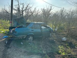 Kaza saat 13.50 sıralarında İnegöl’ün kırsal İsaören mahallesi yolu üzerinde