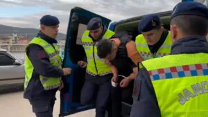 İznik’in kırsal Tacir Mahallesi’nde yaşayan Mehmet Karabıyık, dün sabah saatlerinde