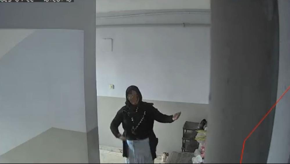 Olay, İnegöl ilçesi Alanyurt Mahallesi’nde bulunan bir sitede meydana geldi.