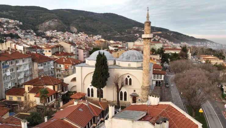 Bursa’da Şehadet Camii’nde çökme tehlikesi