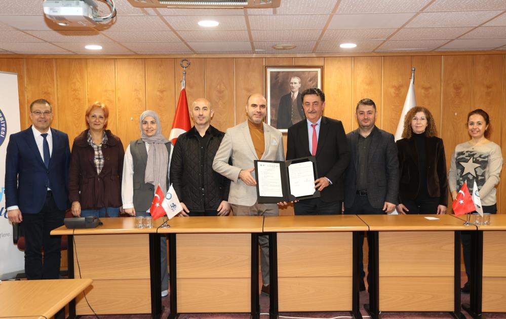 BUÜ ve Soletex Teknik Tekstil arasında gerçekleştirilen protokol törenine Rektör