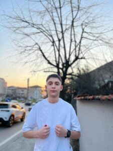 Mudanya yolu Çağrışan bölgesinde bulunan bir halı sahaya 26 Ocak