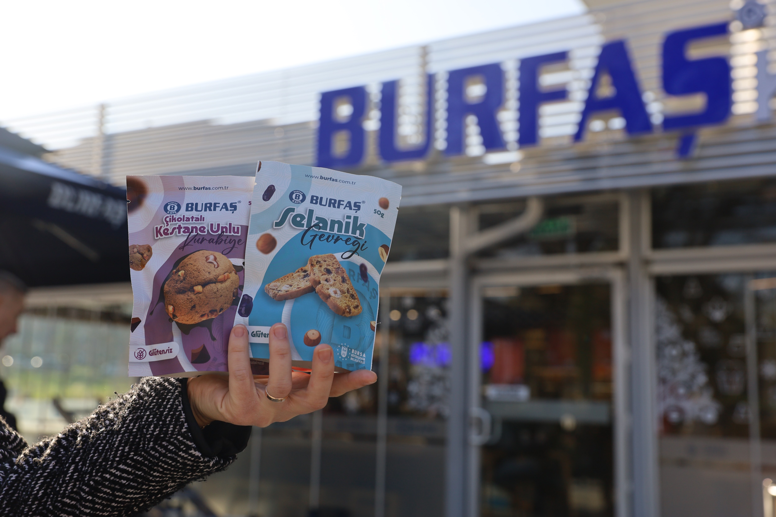 Bursa’da ‘hızlı kahve konsepti’ ve geniş ürün yelpazesi ile vatandaşların