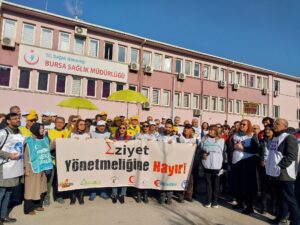 Bursa'da aile hekimleri 5 günlük iş bırakma eylemine başladı! 16 Bursam Medya -