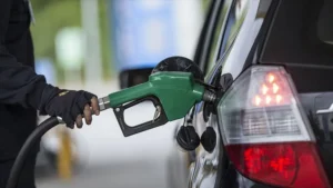 Brent petrol ve döviz kurundaki dalgalanmalar ile vergi artışları akaryakıt