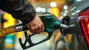 Brent petrol fiyatları ve dövizdeki değişikliklerle birlikte güncel benzin, motorin