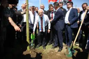 Yaklaşık 11 bin kilometrekarelik yüzölçümünün yüzde 45’i orman ve yüzde