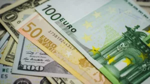 Ekonomik ve finansal kararlar üzerinde önemli etkilere sahip olan dolar