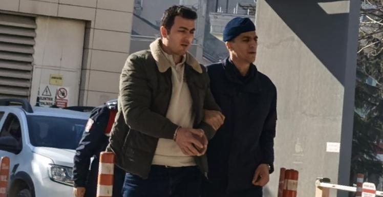 Firari FETÖ üyesi Bursa’da yakalandı… İnegöl Jandarma komutanlığı JASAT ekipleri,