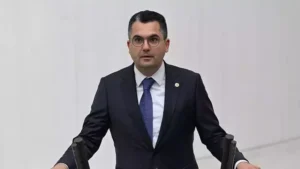 Burak Dalgın açıklamasında şu ifadeleri kullandı: Deva Partisi bir çatı