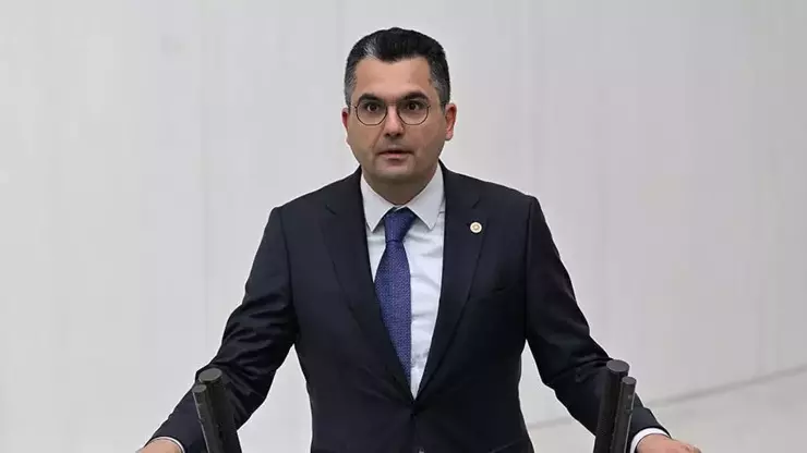 Burak Dalgın açıklamasında şu ifadeleri kullandı: Deva Partisi bir çatı