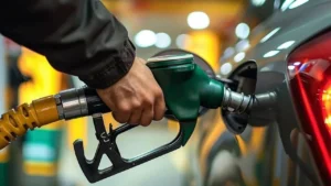 Petrol fiyatları ve döviz kurundaki değişiklikler akaryakıt fiyatları üzerindeki etkisini