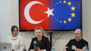 Bursa Aile Danışmanları ve Eğitimi Derneği Projesi: 'Adele'nin başarısı tanıtıldı! 24 Bursam Medya -