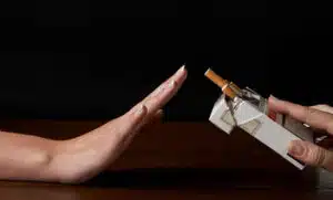 Alkollü içkiler ve sigarada Özel Tüketim Vergisi (ÖTV) oranı artırıldı.