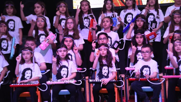 Barış Manço Osmangazi’de muhteşem konserle anıldı