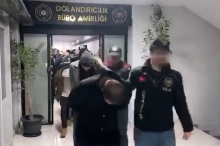 İçişleri Bakanı Yerlikaya: Bursa dahil 13 ilde düzenlenen “Hücre-7” operasyonlarında;