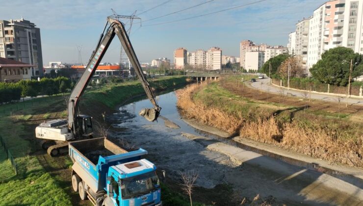 Bursa Büyükşehir’den dere temizliği