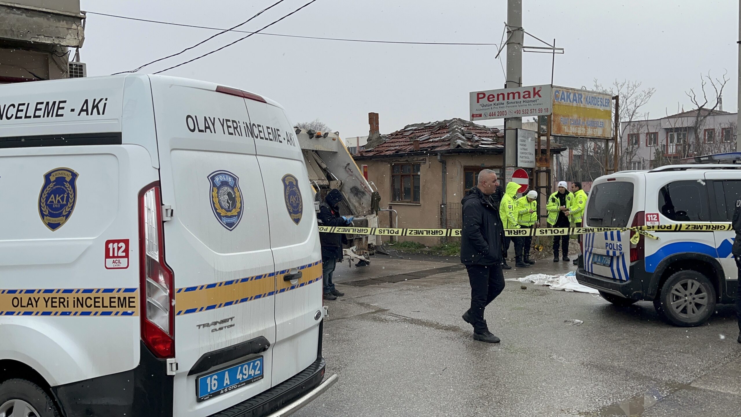 Olay, saat 09:30 sıralarında merkez Yıldırım ilçesi Yavuzselim Mahallesi 1.