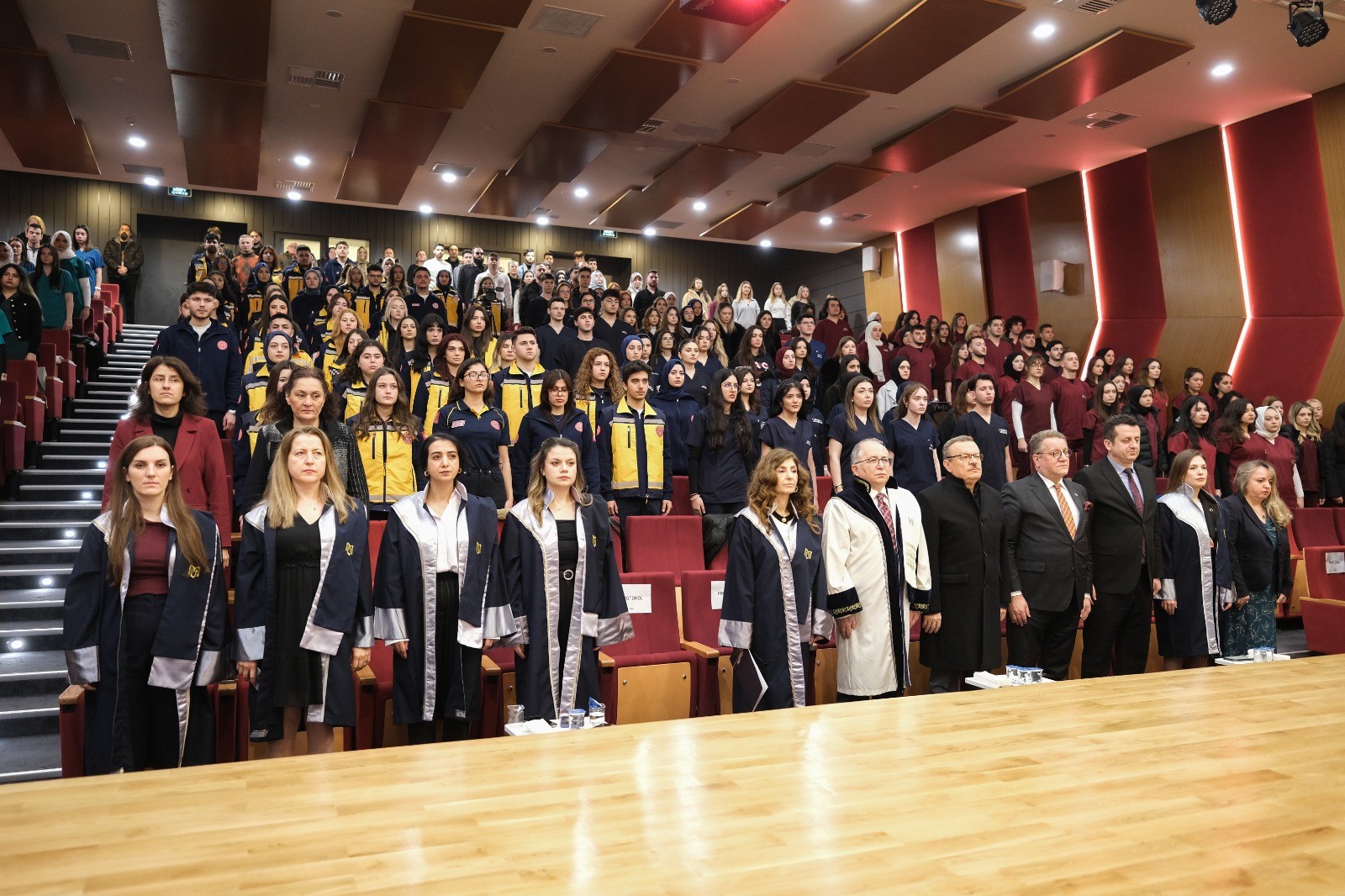 Bursa’nın tek vakıf üniversitesi olan Mudanya Üniversitesi, Meslek Yüksekokulu’nda öğrencilerin