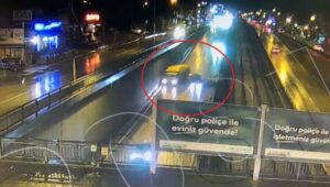 Kaza, dün saat 21.00 sıralarında Yıldırım ilçesi Ankara Yolu Caddesi