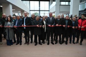 Kent Kafe, uygun fiyatlı kahve çeşitleri ve zengin menüsü ile
