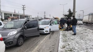 Kaza, saat 13.00 sıralarında Bursa-Ankara karayolu üzeri İnegöl girişinde meydana