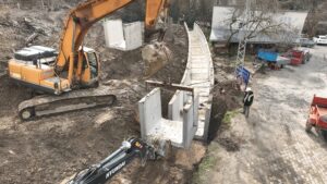 Bursa Büyükşehir Belediyesi, 17 ilçede altyapı çalışmalarını sürdürüyor. BUSKİ arıcılığıyla