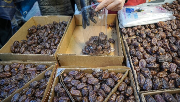 Hurma tezgahlarda yerini aldı! İşte Bursa’da fiyatı