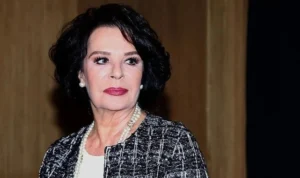 Sabah’ın haberine göre, Hülya Koçyiğit geçtiğimiz aylarda Londra’ya gitmişti. Koçyiğit,