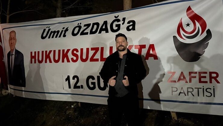 Oğuzhan Uğur’dan Ümit Özdağ’a destek