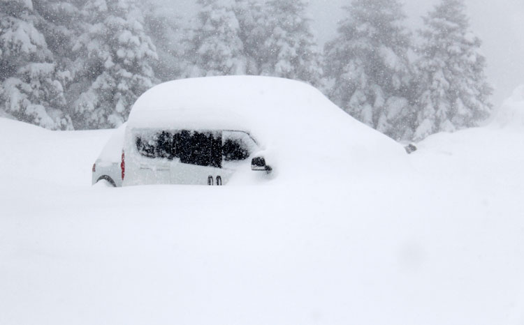 Bursa Meteoroloji Müdürlüğünden alınan bilgiye göre, “Oteller Bölgesi”ndeki kar kalınlığı,