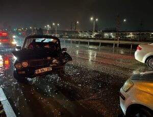 Bursa’da yağış kaza getirdi! 5 yaralı