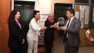 Osmangazi Belediye Başkanı Erkan Aydın, 8 Mart Dünya Kadınlar Günü