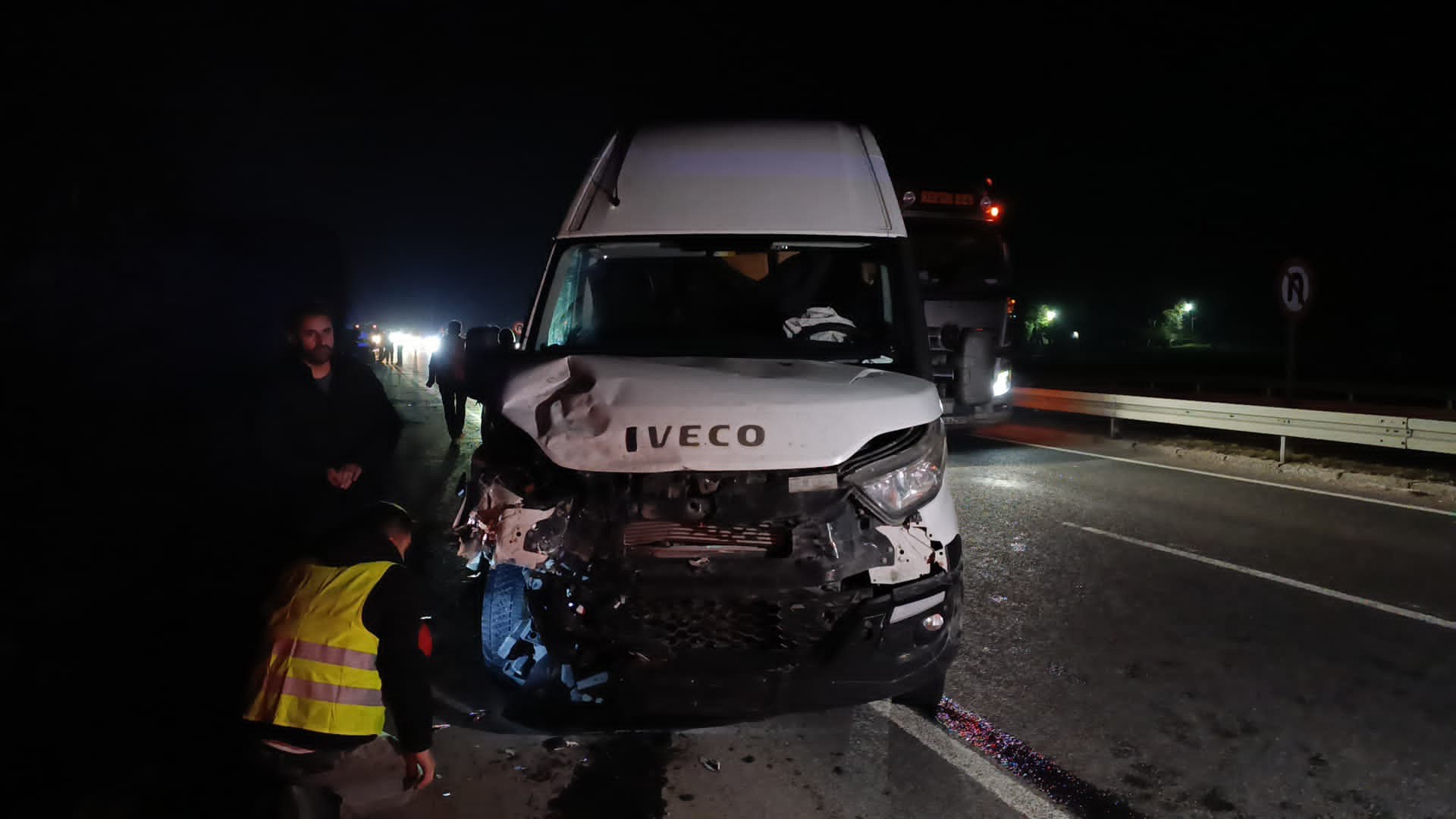 Kaza, saat 21.00 sıralarında Bursa-Ankara karayolu İnegöl girişinde meydana geldi.