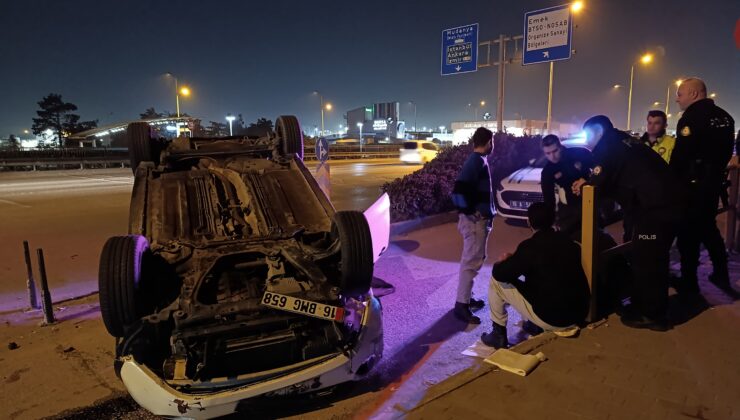 Bursa’da 3 aracın karıştığı zincirleme kazada 5 kişi yaralandı