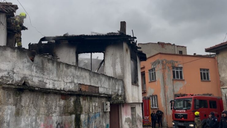 Bursa’da metruk bina alevlere teslim oldu