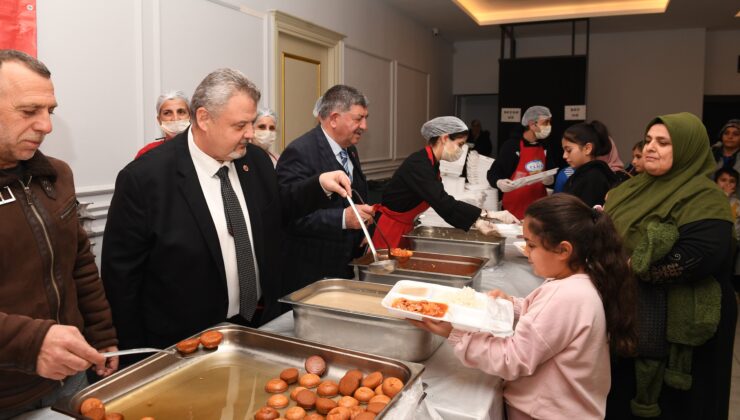 Osmangazi Belediyesi Panayırda iftar sofrası kurdu